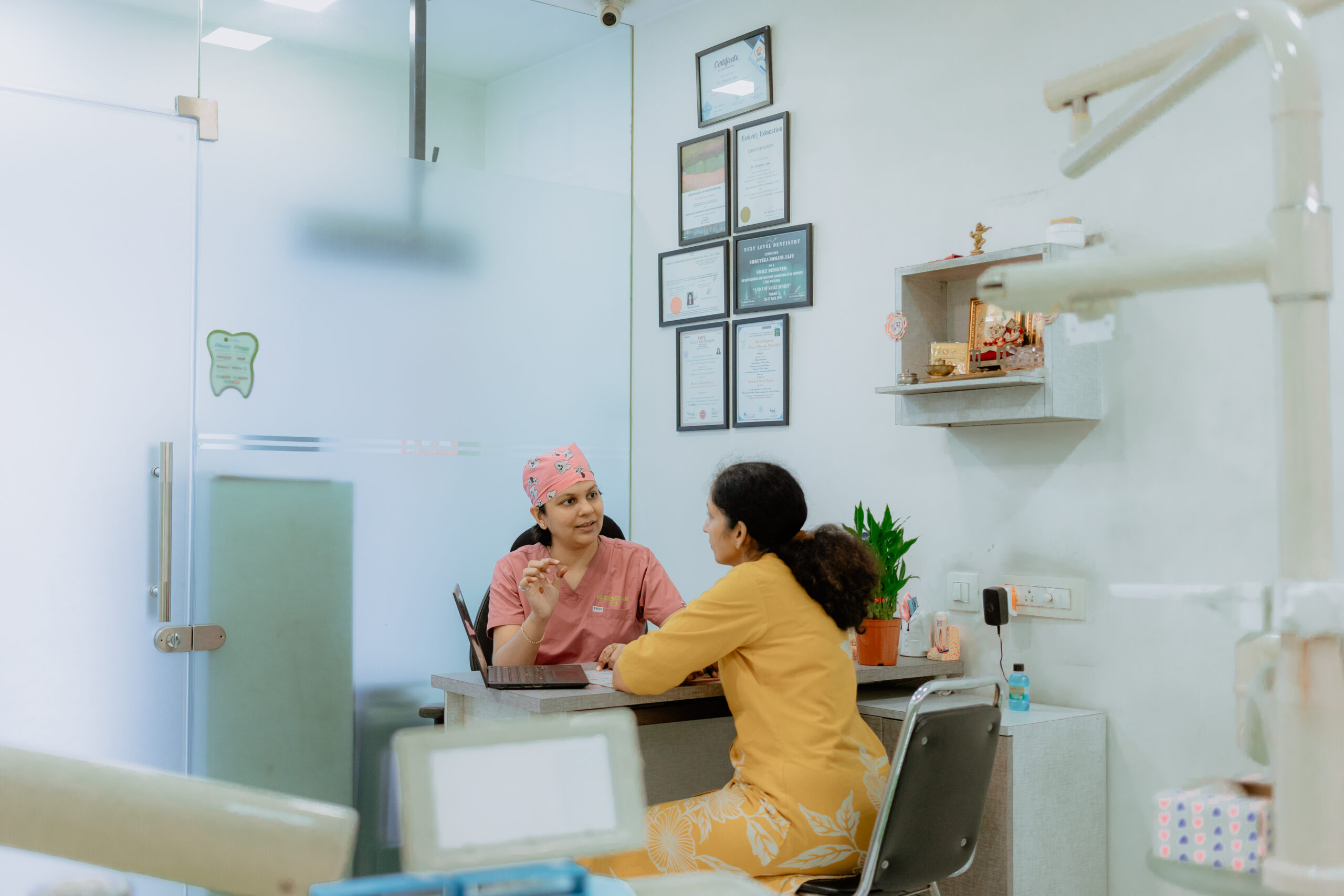 Single-Visit Root Canals: Painless Tooth Preservation in One Day